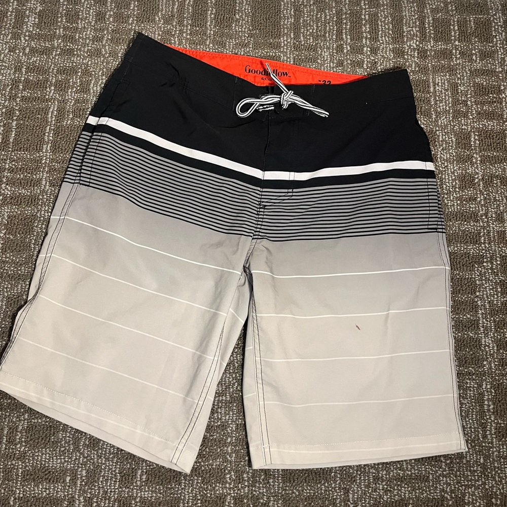 Goodfellow & Co Black Grey Striped Drawstring Waist Board Shorts Mens Size 32